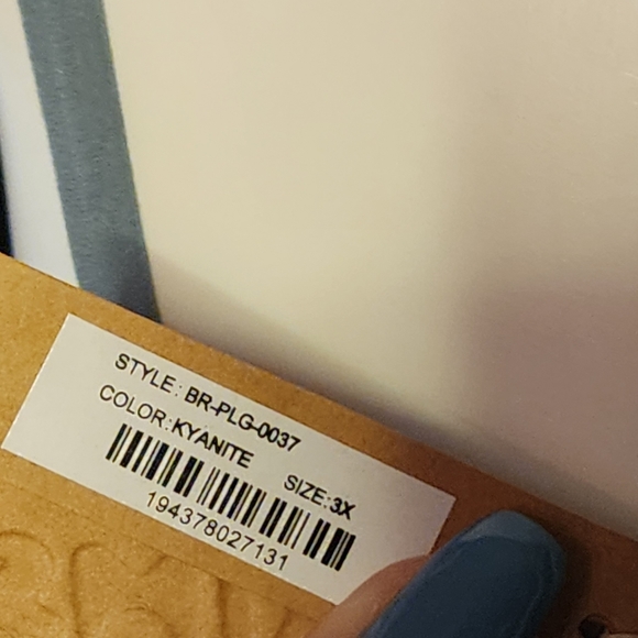 SKIMS NWT Deep Plunge Bra 3XL (Runs Small) - Picture 7 of 7